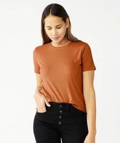 Petite Nine West Essential Crewneck Tee Cheetah -Nine West Shop unnamed file 1943