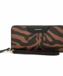 Nine West Astoria Zip Around Wristlet Mushroom Logo -Nine West Shop unnamed file 2507