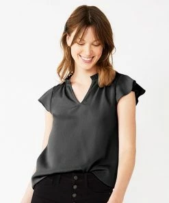 Petite Nine West Ruffle Y-Neck Blouse Leopard -Nine West Shop unnamed file 3844